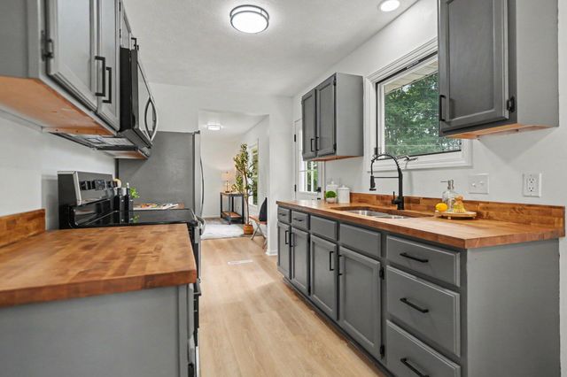410 N Bluff Street, Berrien Springs, MI 49103