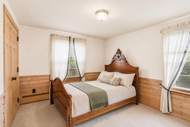 29303 Evergreen DRIVE, Waterford, WI 53185