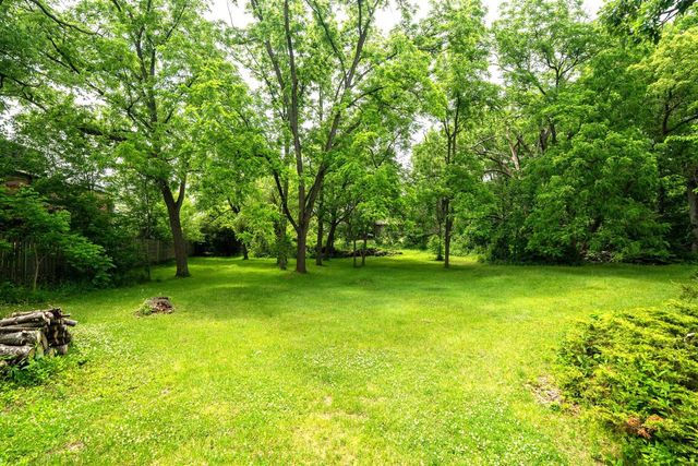 29303 Evergreen DRIVE, Waterford, WI 53185