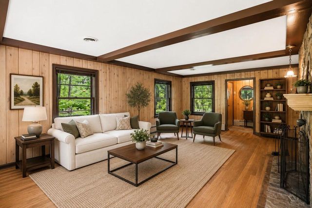 29303 Evergreen DRIVE, Waterford, WI 53185