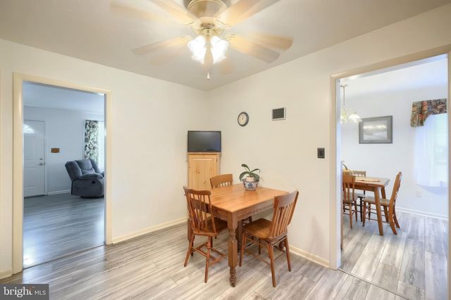 2022 NORTH DR, York, PA 17408