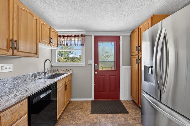 9707 Saratoga DRIVE, Caledonia, WI 53108
