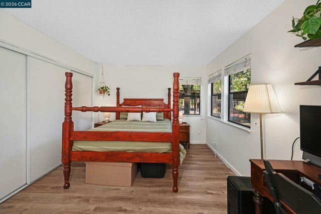 820 Camelback Place, Pleasant Hill, CA 94523