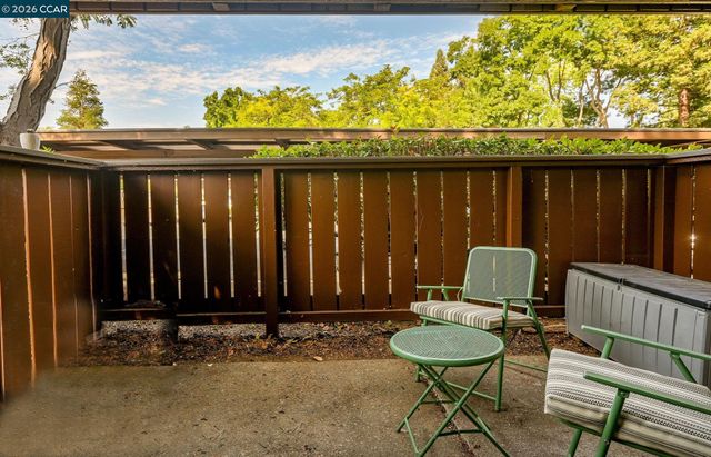 820 Camelback Place, Pleasant Hill, CA 94523