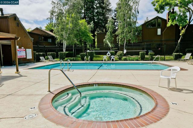 820 Camelback Place, Pleasant Hill, CA 94523