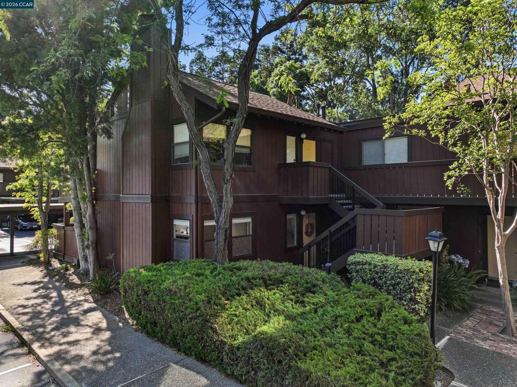 820 Camelback Place, Pleasant Hill, CA 94523