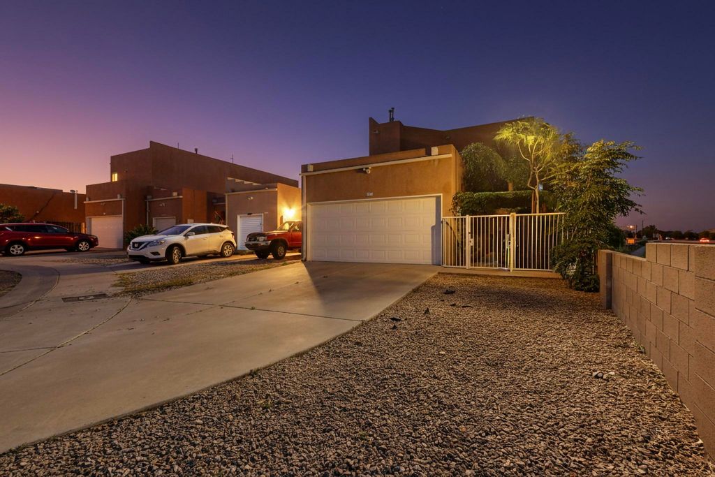 5142 WESTERN BREEZE Court NW, Albuquerque, NM 87120