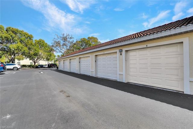 4625 Saint Croix LN 1118, Naples, FL 34109