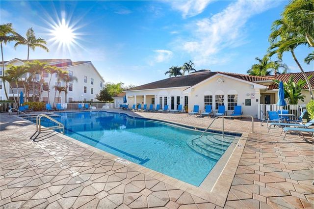 4625 Saint Croix LN 1118, Naples, FL 34109