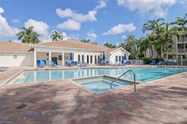 4625 Saint Croix LN 1118, Naples, FL 34109