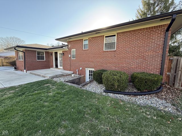 209 Blairsden Avenue, Carmel, IN 46032