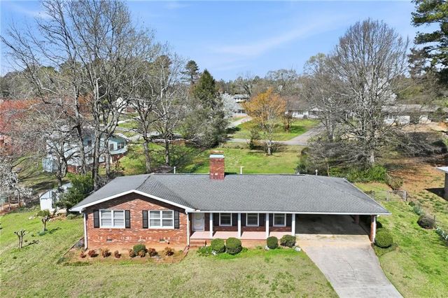 3024 Saint Charles Avenue, Gainesville, GA 30504