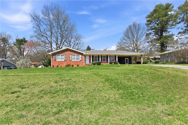 3024 Saint Charles Avenue, Gainesville, GA 30504