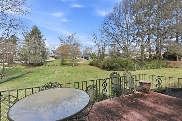 3024 Saint Charles Avenue, Gainesville, GA 30504