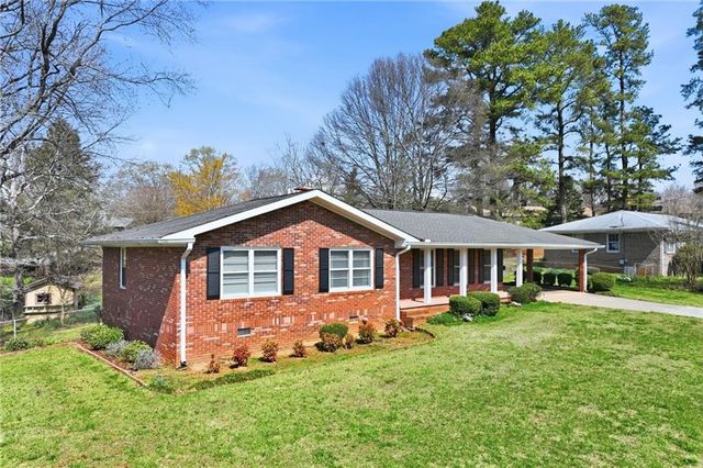 3024 Saint Charles Avenue, Gainesville, GA 30504