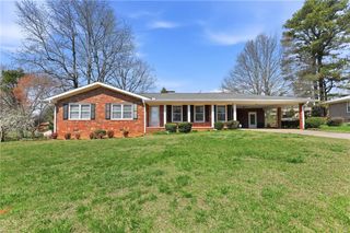 3024 Saint Charles Avenue, Gainesville, GA 30504