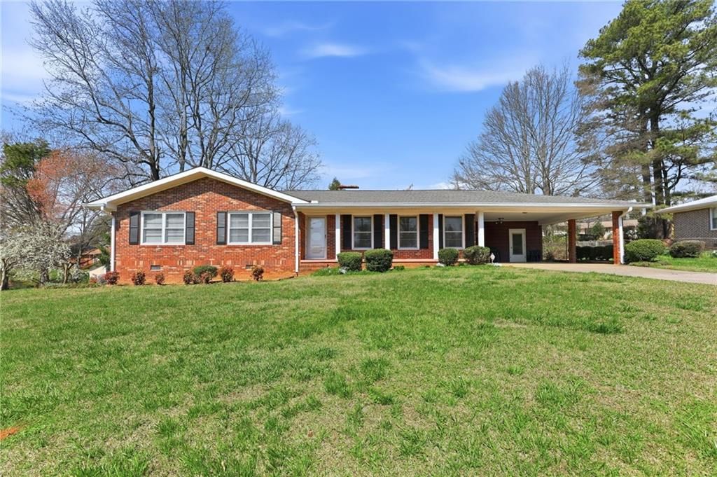 3024 Saint Charles Avenue, Gainesville, GA 30504