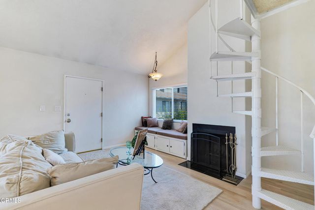 5125 W Wooley Road 5, Oxnard, CA 93035
