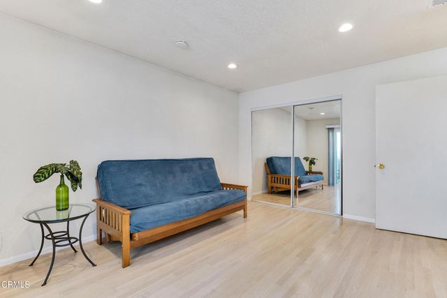 5125 W Wooley Road 5, Oxnard, CA 93035