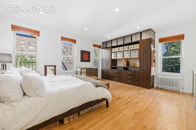 53 W 11th St Apt 4R 5R, New York City, NY 10011