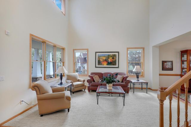 17039 Valley Road, Eden Prairie, MN 55347
