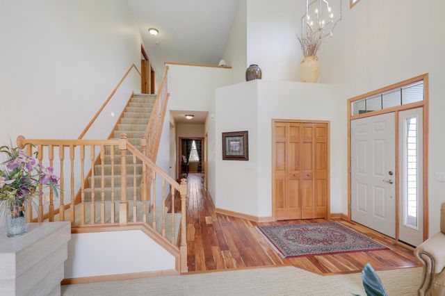 17039 Valley Road, Eden Prairie, MN 55347