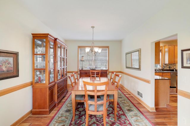 17039 Valley Road, Eden Prairie, MN 55347