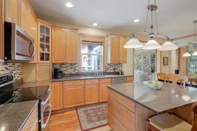 17039 Valley Road, Eden Prairie, MN 55347