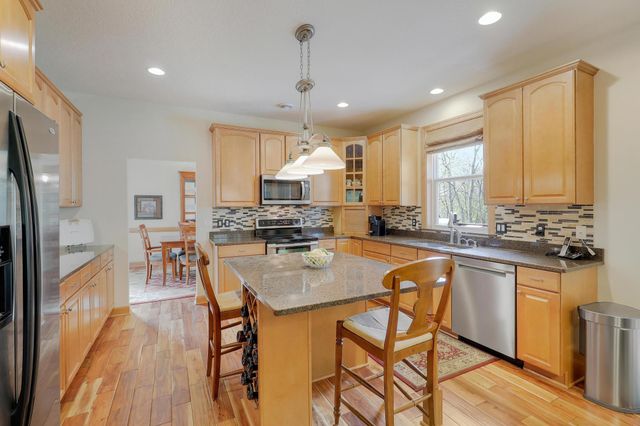 17039 Valley Road, Eden Prairie, MN 55347