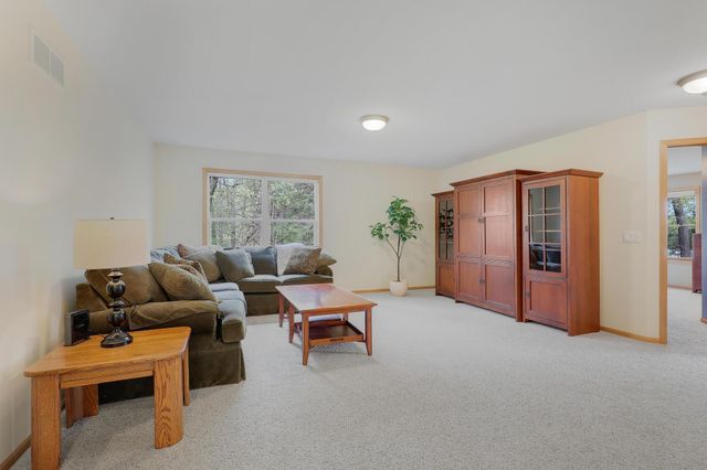 17039 Valley Road, Eden Prairie, MN 55347