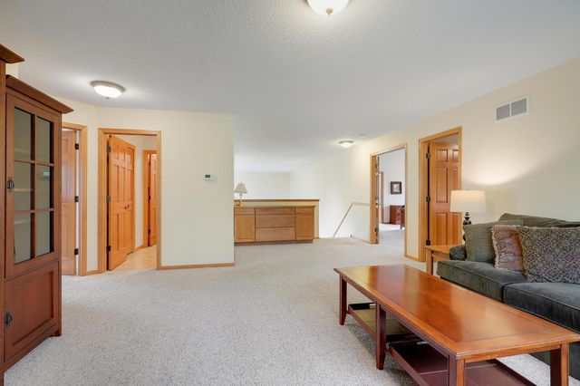17039 Valley Road, Eden Prairie, MN 55347
