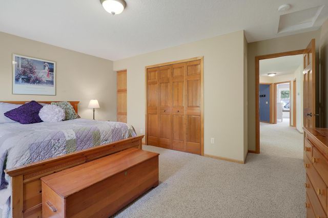 17039 Valley Road, Eden Prairie, MN 55347