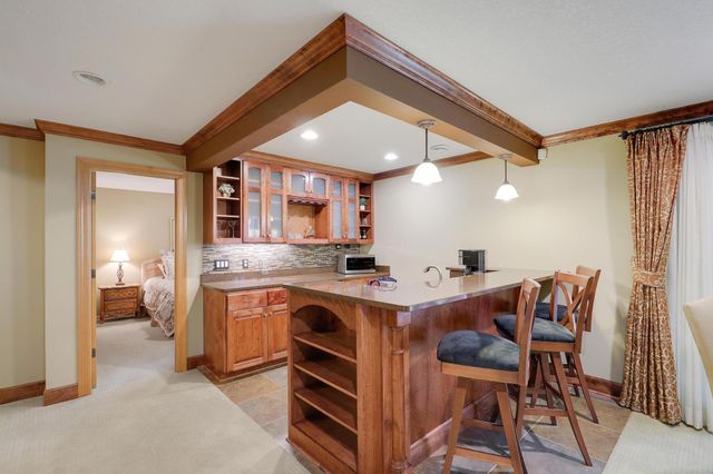 17039 Valley Road, Eden Prairie, MN 55347