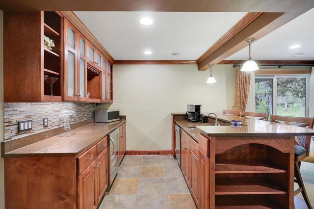 17039 Valley Road, Eden Prairie, MN 55347