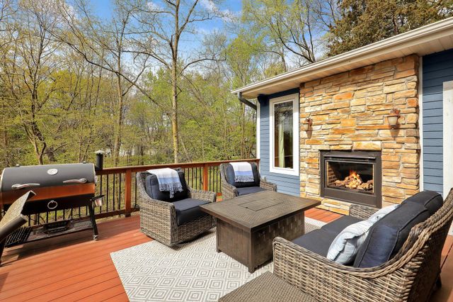 17039 Valley Road, Eden Prairie, MN 55347