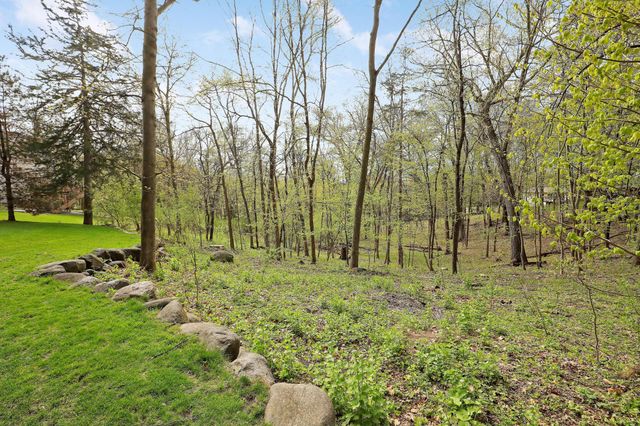 17039 Valley Road, Eden Prairie, MN 55347