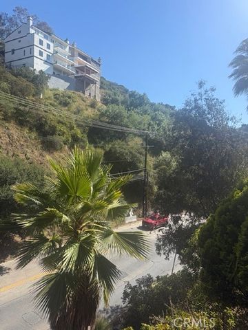 2776 Laurel Canyon, Los Angeles, CA 90046
