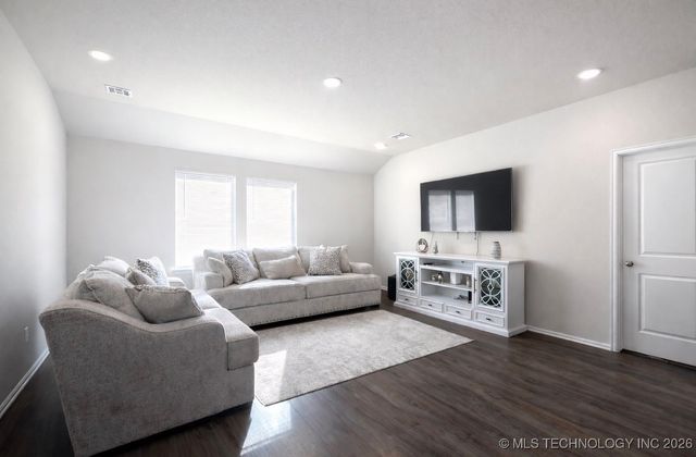 1825 E Vandalia Street, Broken Arrow, OK 74012