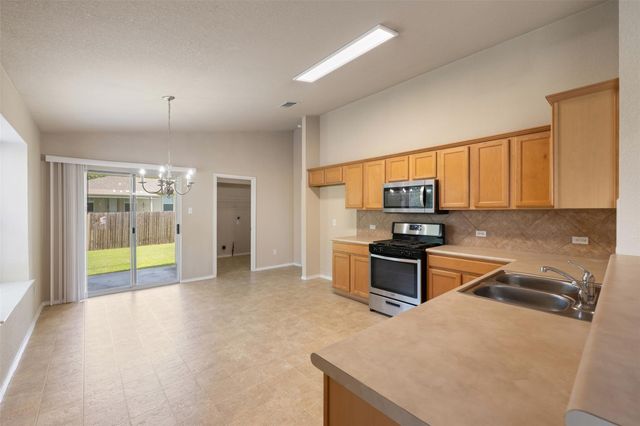 1004 Whitley DR, Leander, TX 78641