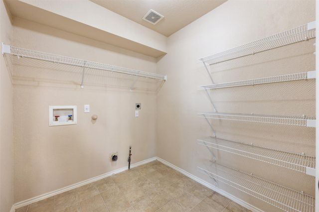 1004 Whitley DR, Leander, TX 78641