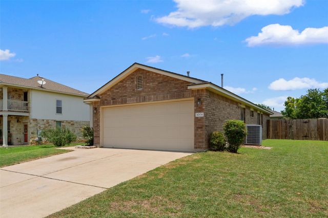 1004 Whitley DR, Leander, TX 78641