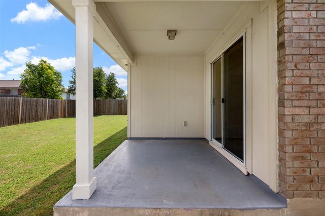 1004 Whitley DR, Leander, TX 78641