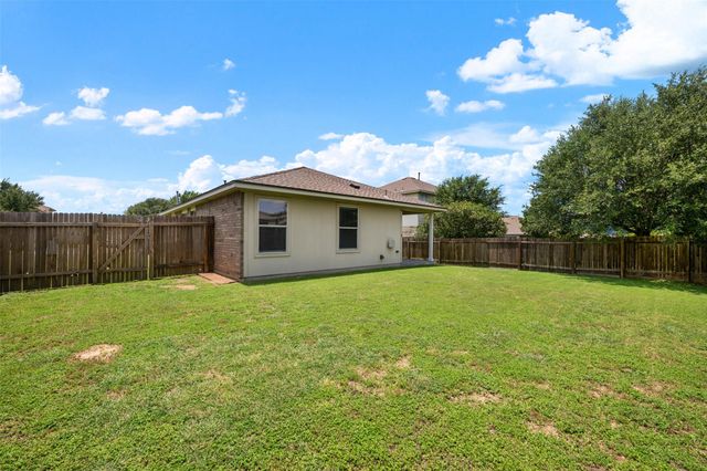1004 Whitley DR, Leander, TX 78641