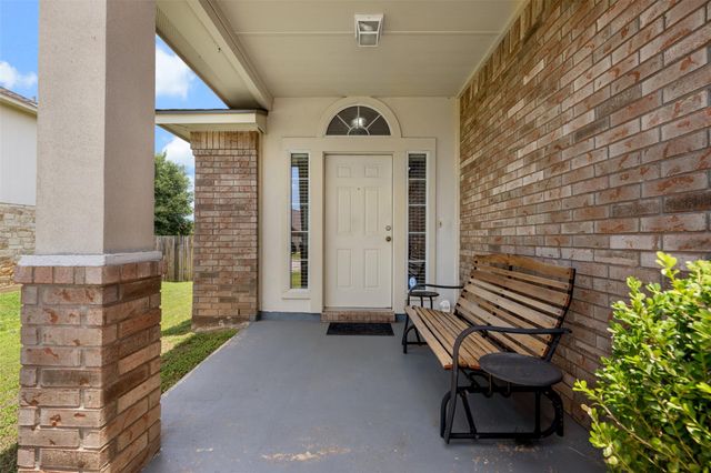 1004 Whitley DR, Leander, TX 78641