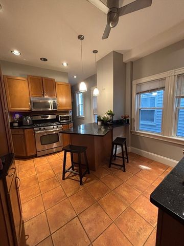 15 Hecla St. 1, Boston, MA 02122