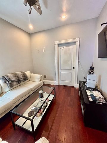 15 Hecla St. 1, Boston, MA 02122