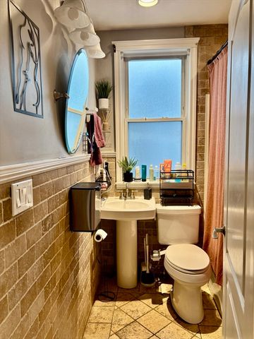 15 Hecla St. 1, Boston, MA 02122