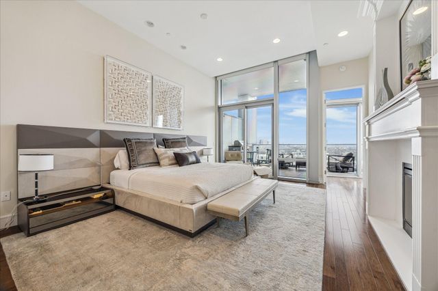 2727 Kirby Drive 16C, Houston, TX 77098