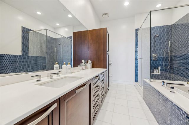 2727 Kirby Drive 16C, Houston, TX 77098