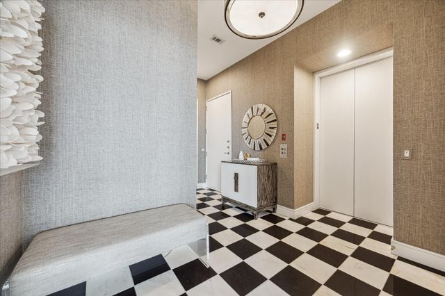 2727 Kirby Drive 16C, Houston, TX 77098